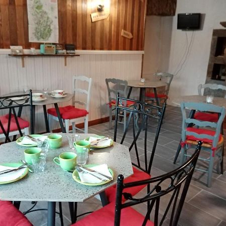 Les P'Tites Pistes Bed & Breakfast Chaux-des-Pres Dış mekan fotoğraf