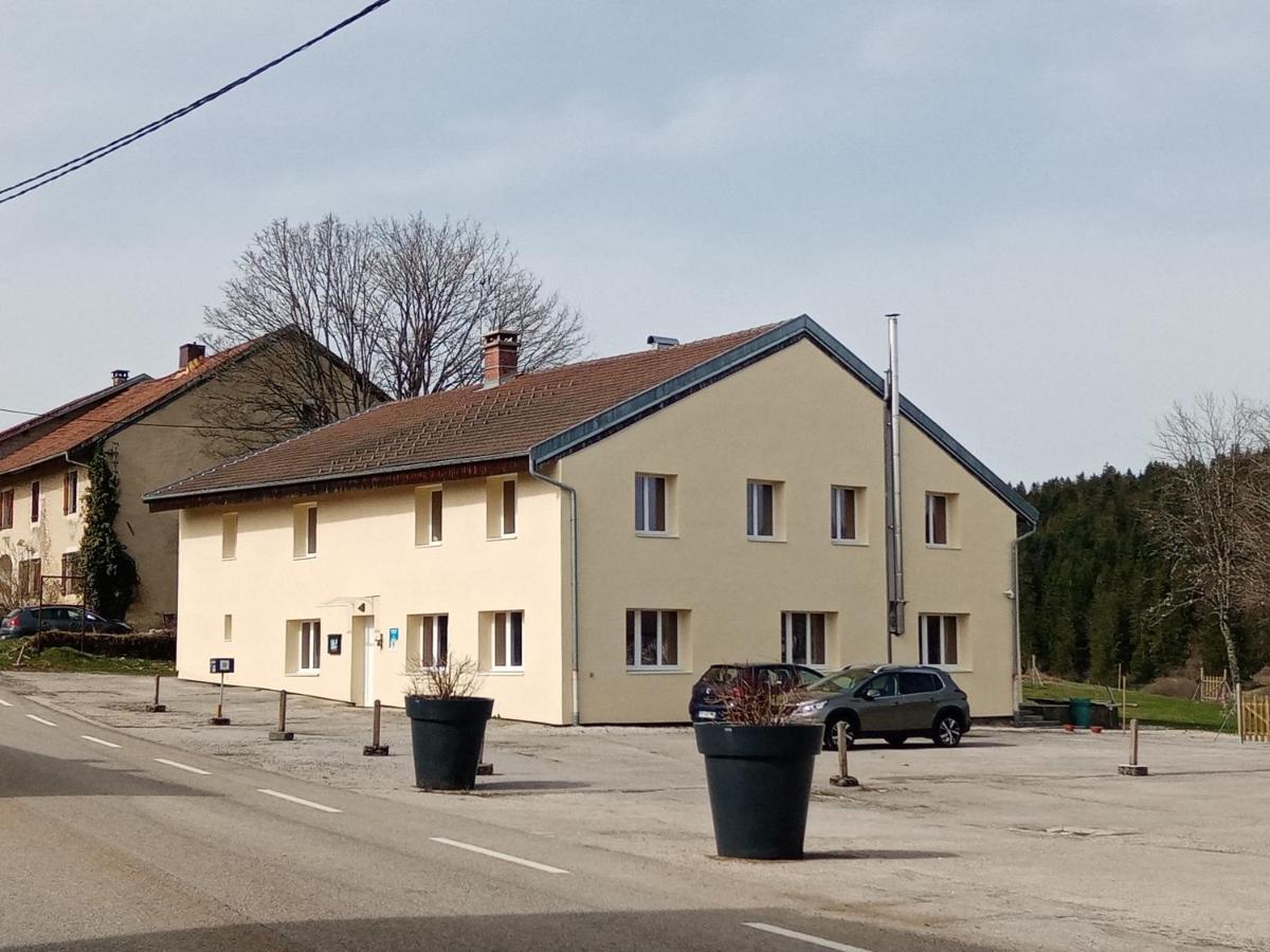 Les P'Tites Pistes Bed & Breakfast Chaux-des-Pres Dış mekan fotoğraf